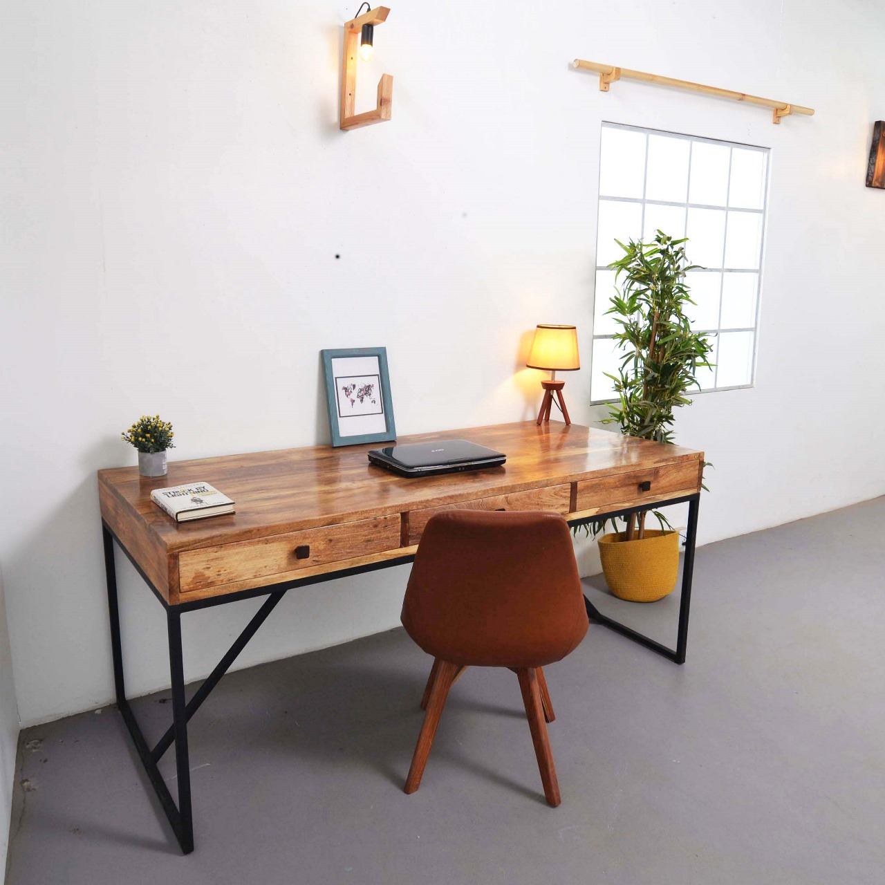 Kapil Study Table
